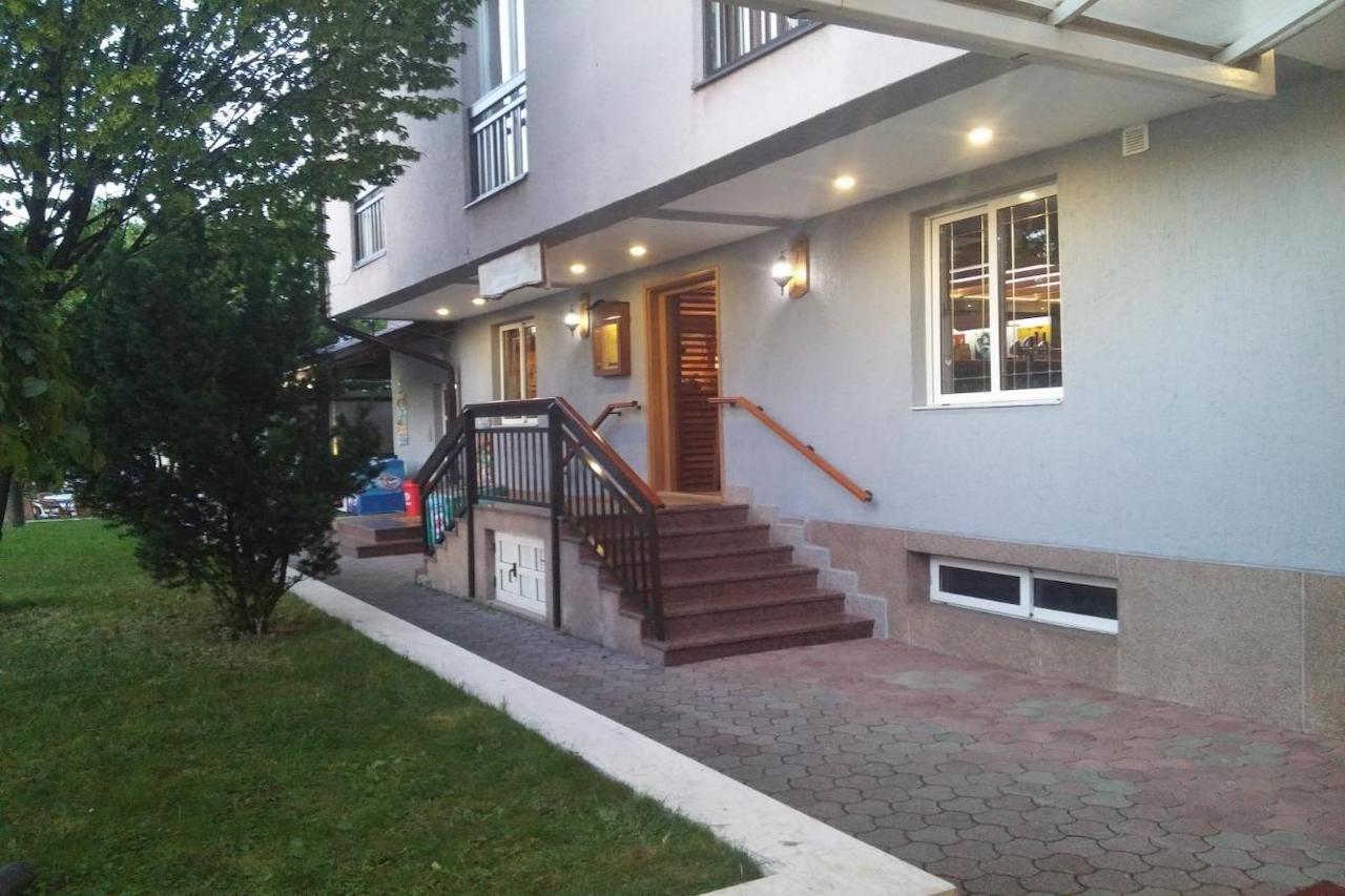 Hotel Delminium Ilidža Kültér fotó