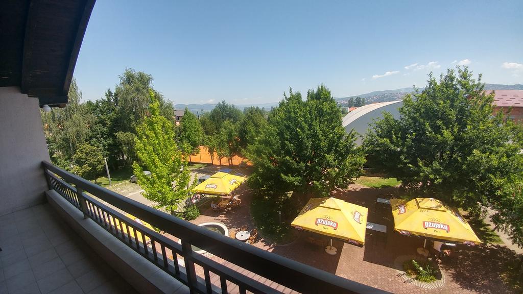 Hotel Delminium Ilidža Kültér fotó