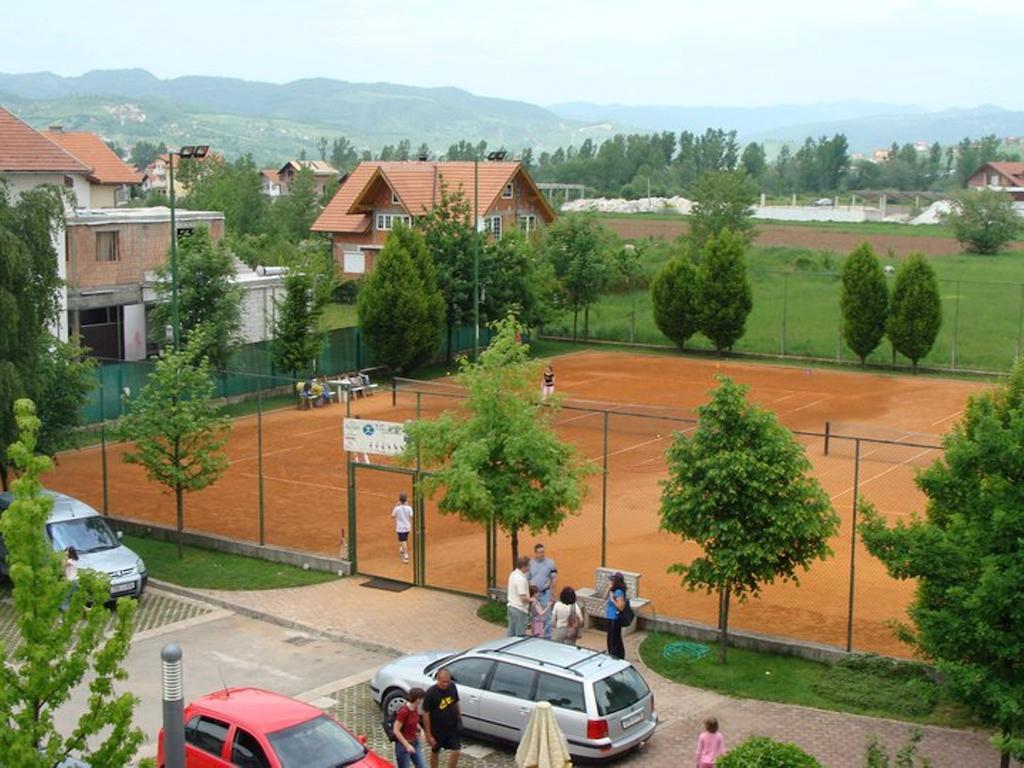 Hotel Delminium Ilidža Kültér fotó