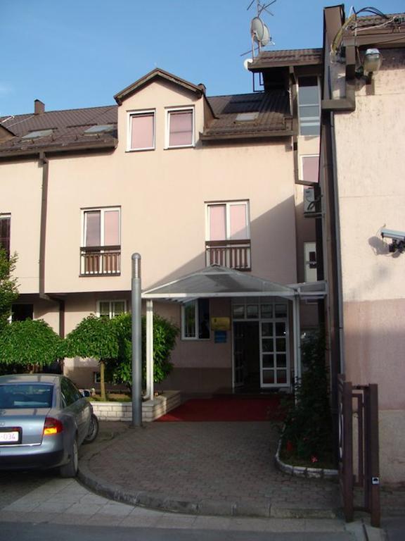 Hotel Delminium Ilidža Kültér fotó