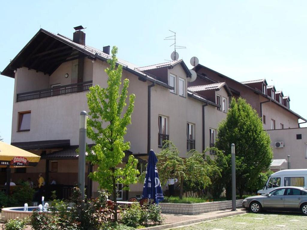Hotel Delminium Ilidža Kültér fotó